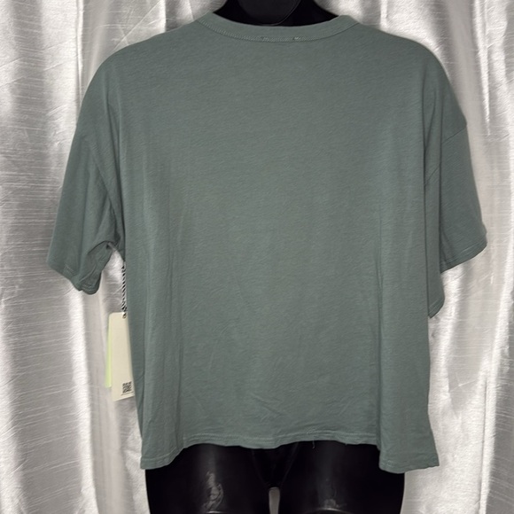 Iris Women’s 3X NWOT Distressed Graphic FREE LOVE Eagle Short Sleeve T Shirt - Picture 5 of 8